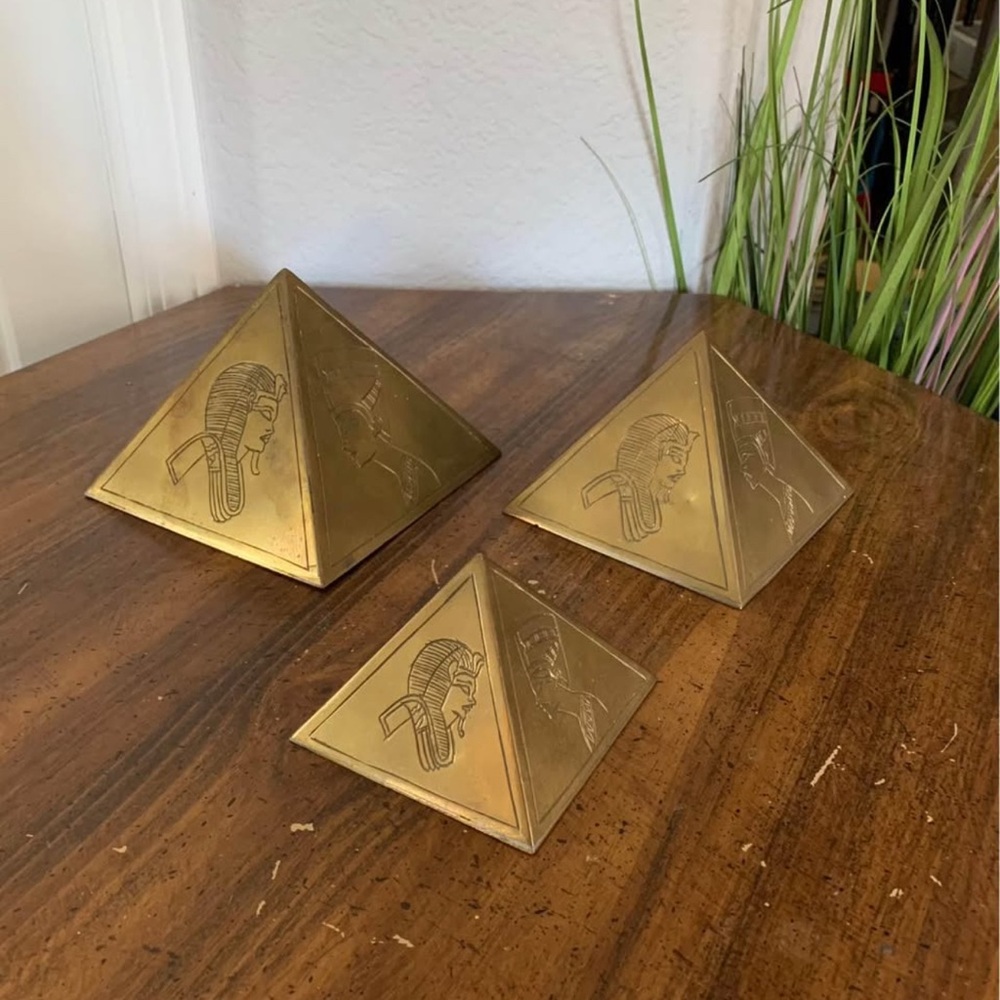 Set Of 3 Vintage Brass Egyptian Pyramids - Picture 8 of 11